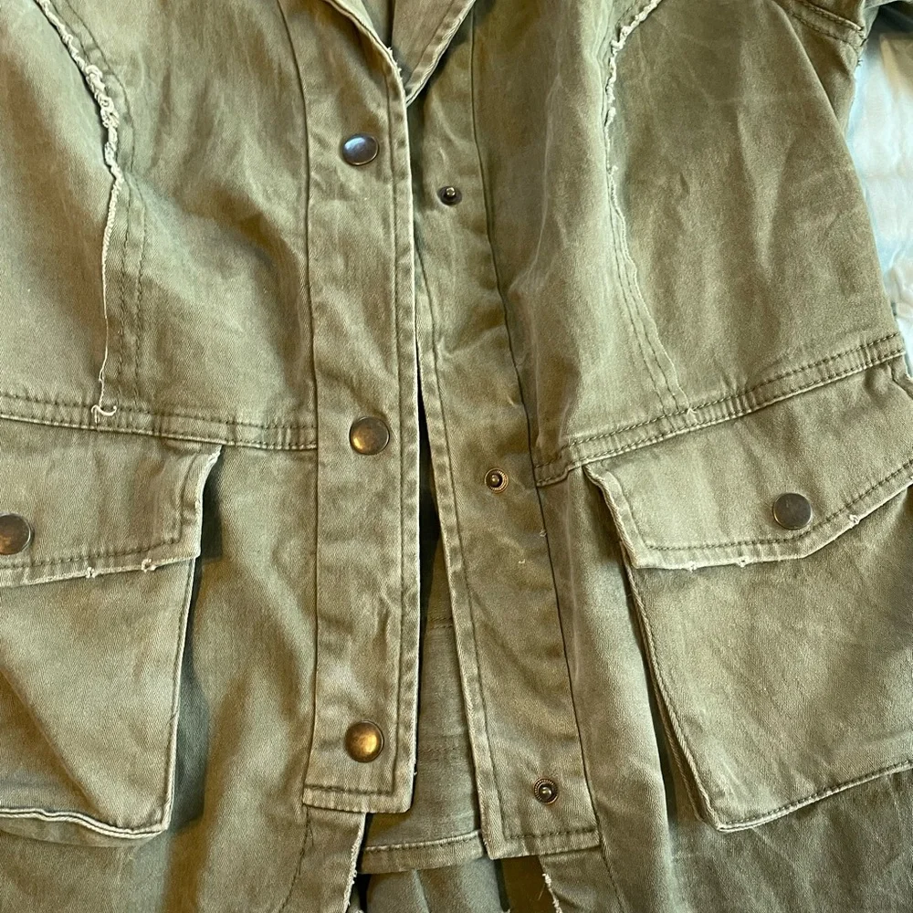 Free People Distressed Army Green Fitted Jacket Size Small - Picture 6 of 10
